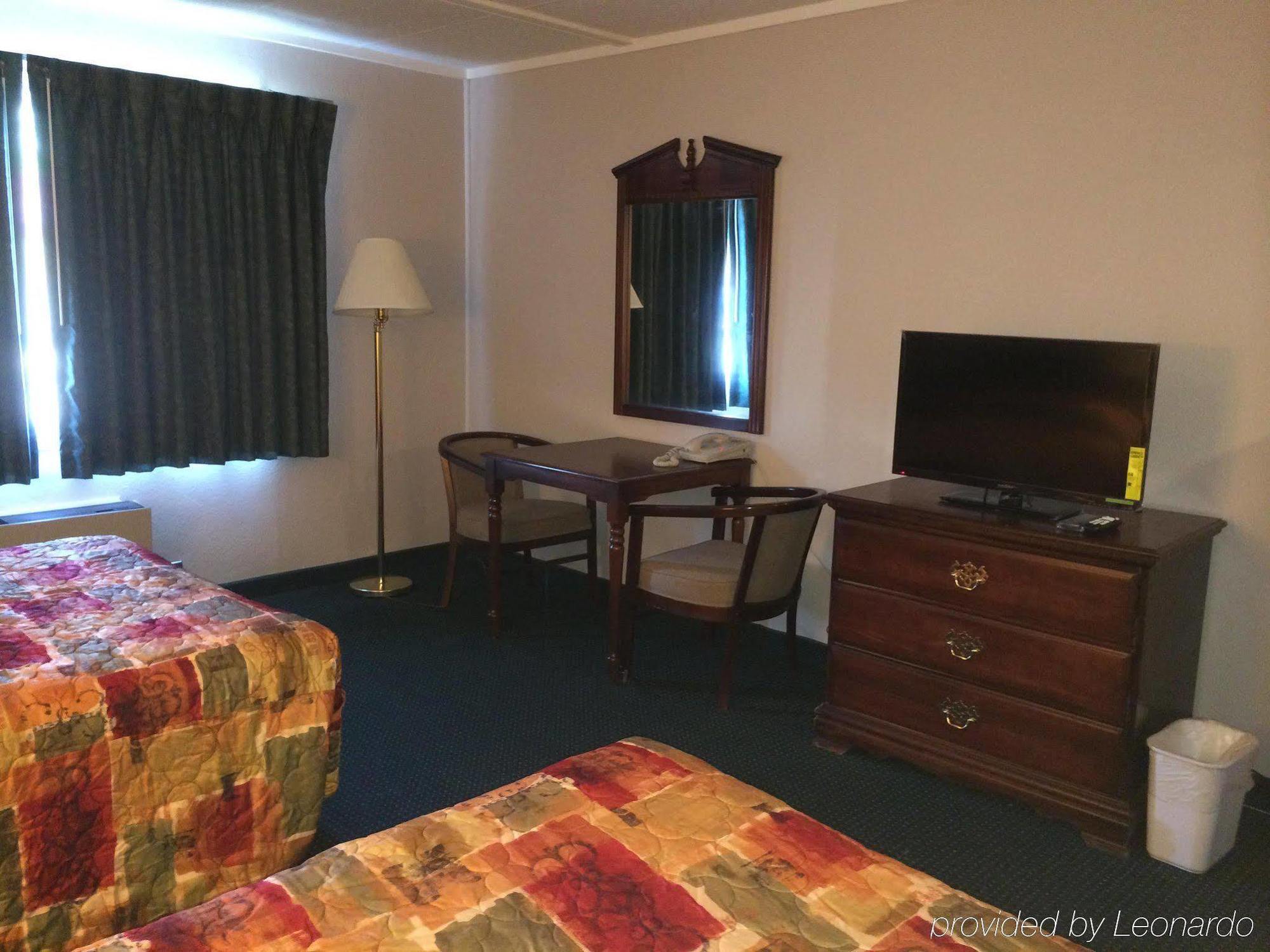 Rapids Inn & Suites Wisconsin Rapids Eksteriør bilde