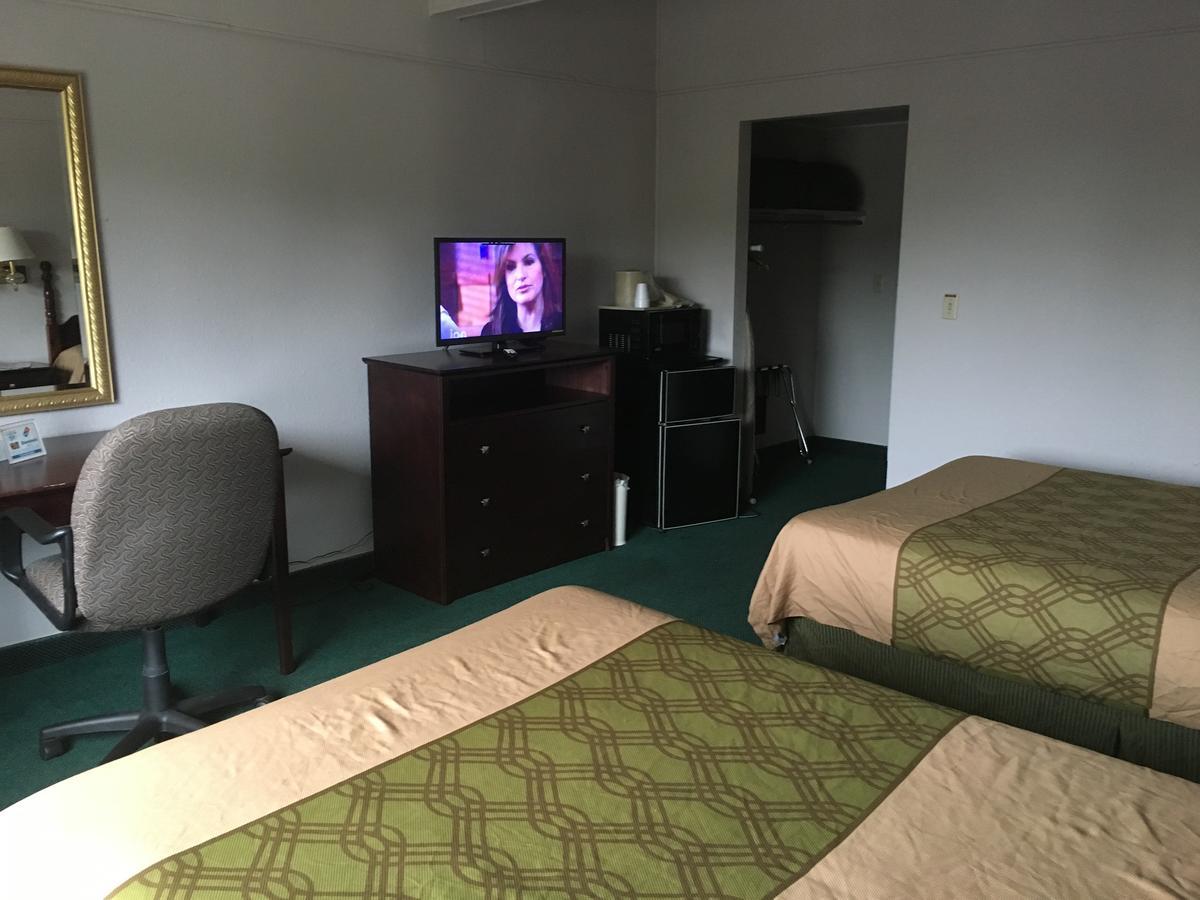 Rapids Inn & Suites Wisconsin Rapids Eksteriør bilde