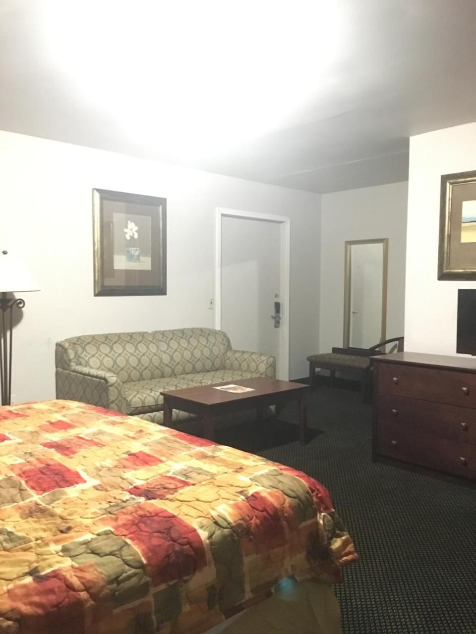 Rapids Inn & Suites Wisconsin Rapids Eksteriør bilde