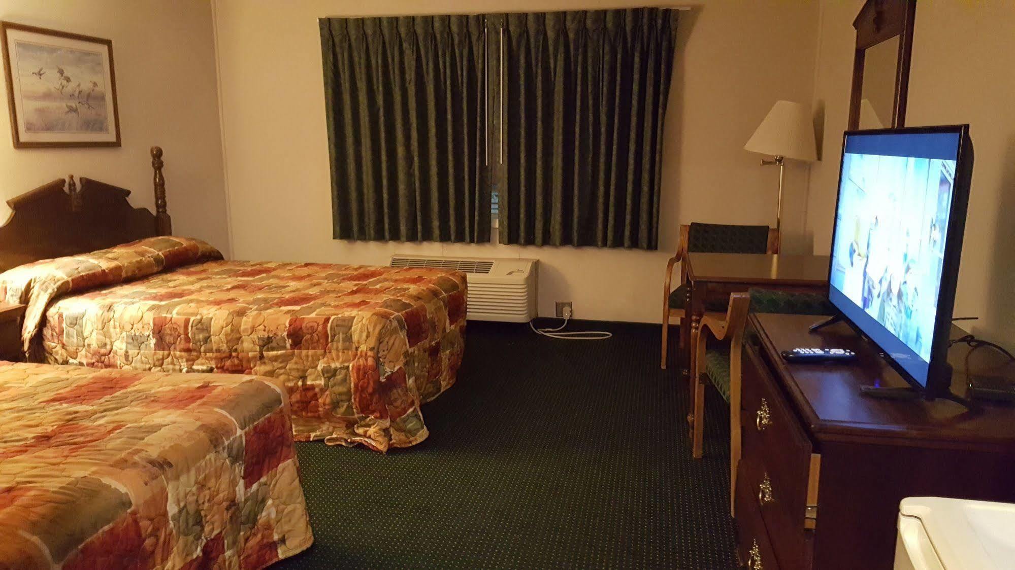 Rapids Inn & Suites Wisconsin Rapids Eksteriør bilde